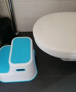 UkkieBoo Opstapje - Max 100kg - Blauw - Antislip Krukje - Wc Krukje - Kinder Opstapjes - Wc Trainer - Wc Kinderhulp - Toilet Trainer - Eerste Opstapje - Opstapje - Kruk - Opstapkrukje - Baby Opstapje - Veilig - Keuken Opstapje - Trapje -Zwitsal - Winkel 550x412 34