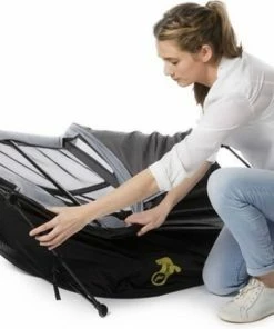 AeroMoov Instant Travel Cot Reisbed - Grey Rock -Zwitsal - Winkel 550x420