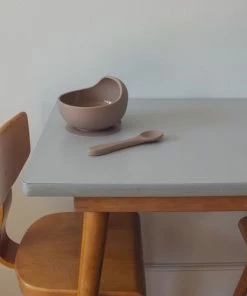Kids Cultures | Baby Servies | Baby Bordje Met Zuignap Inclusief Lepel | Kinderbord | Taupe -Zwitsal - Winkel 550x550 1077