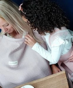 Moments Borstvoedingsdoek Premium, Roze, OEKO- TEX, Ademend, Luxe Voedingsdoek, Borstvoedingsschort, Stijlvolle Doek, Wafel -Zwitsal - Winkel 550x550 319