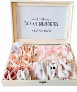 MammaZenn Gepersonaliseerd Kraamcadeau Meisje - Herinneringsdoos Baby- Baby Geschenkset - Kraamcadeau - Baby Memorie Box - Babyshower Cadeau - Babycadeau - 10 In 1 Kado - Cadeau Met Naam -Zwitsal - Winkel 550x562 11