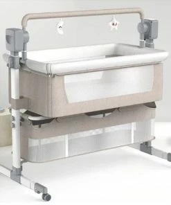 Quilola Elektrische Schommelfunctie Co Sleeper Op Wielen & Afstandsbediening - Aanschuifbedje Met Muziek & Muggennet - Kinderbedje - Schommelfunctie -Zwitsal - Winkel 550x571 8