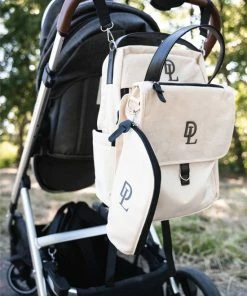 Deryan Luiertas Rugzak Met Verschoonmatje - Inclusief Flessenwarmhouder - Kinderwagenhaken En Isoleervak - Cream -Zwitsal - Winkel 550x814 2