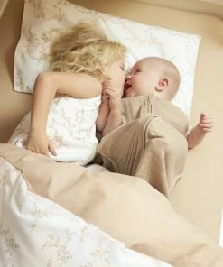 Meyco - Dekbedovertrek Ledikant - Branches - Sand - 100x135cm -Zwitsal - Winkel 550x825 3