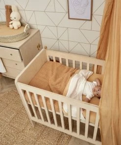 Meyco Herringbone Velvet Ledikant Deken - Warm Sand - 100x150cm 7 Meyco Herringbone Velvet Ledikant Deken - Warm Sand - 100x150cm -Zwitsal - Winkel 550x825 92