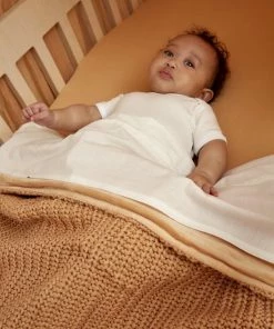 Meyco Herringbone Velvet Ledikant Deken - Warm Sand - 100x150cm 8 Meyco Herringbone Velvet Ledikant Deken - Warm Sand - 100x150cm -Zwitsal - Winkel 550x825 93